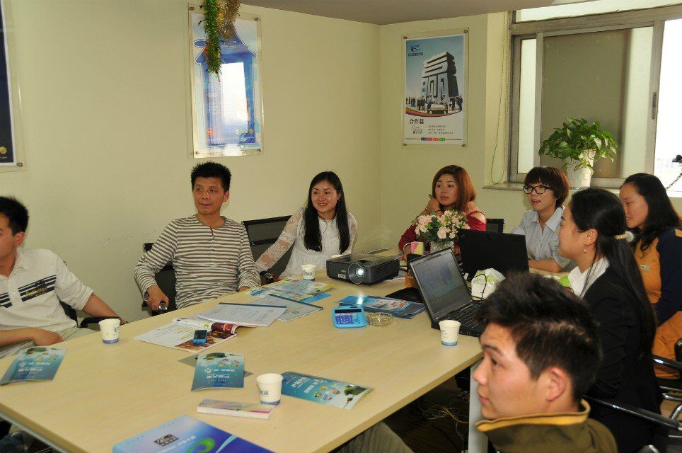 友情漆加強(qiáng)培訓(xùn)服務(wù)，提升加盟商經(jīng)營能力