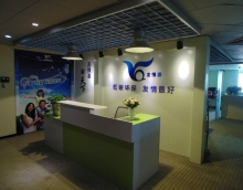 加強(qiáng)交流與合作，共同創(chuàng)造新業(yè)績